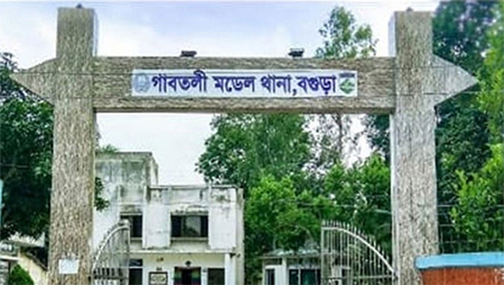 গাবতলীতে আগুনে পুড়ে গেছে বশতঘর ৫লাখ টাকার ক্ষতি